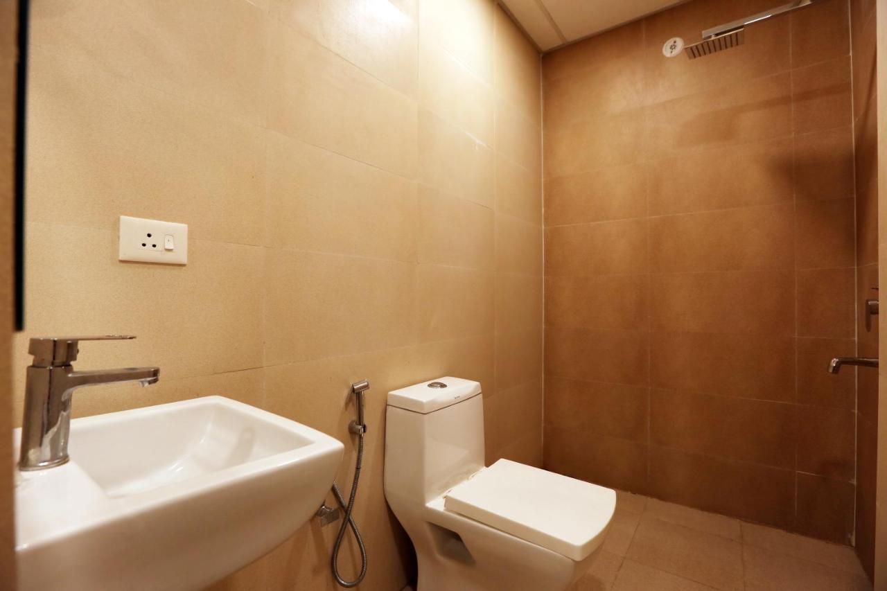 Hotel Ark Wood New Delhi Buitenkant foto