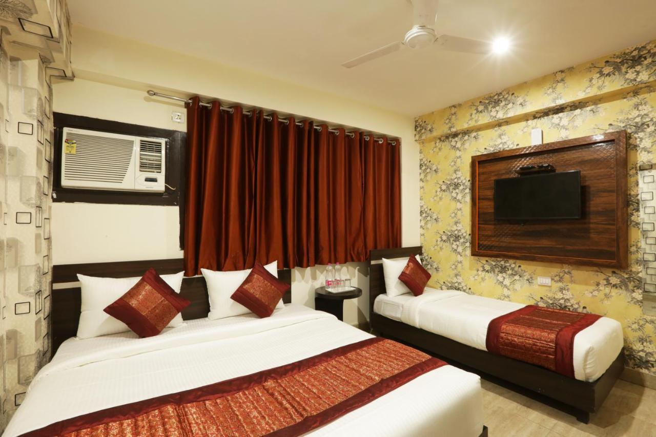 Hotel Ark Wood New Delhi Buitenkant foto